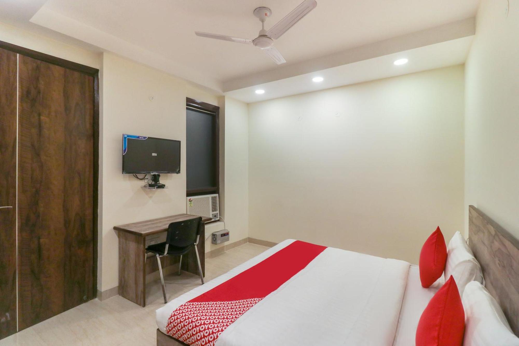 Super Hotel O Comfort Residency Near Artemis Hospital Γκουργκάον Εξωτερικό φωτογραφία
