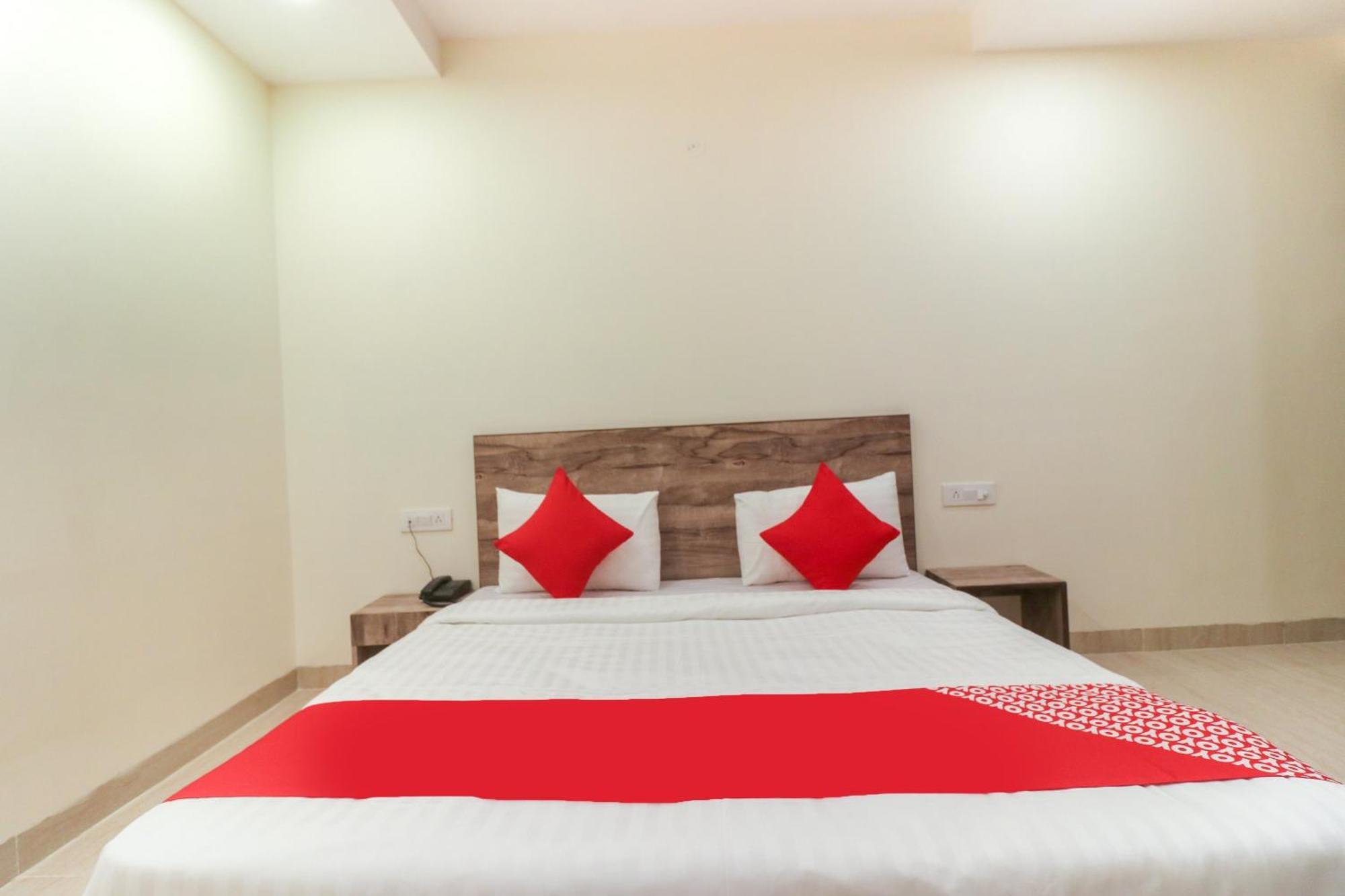 Super Hotel O Comfort Residency Near Artemis Hospital Γκουργκάον Εξωτερικό φωτογραφία