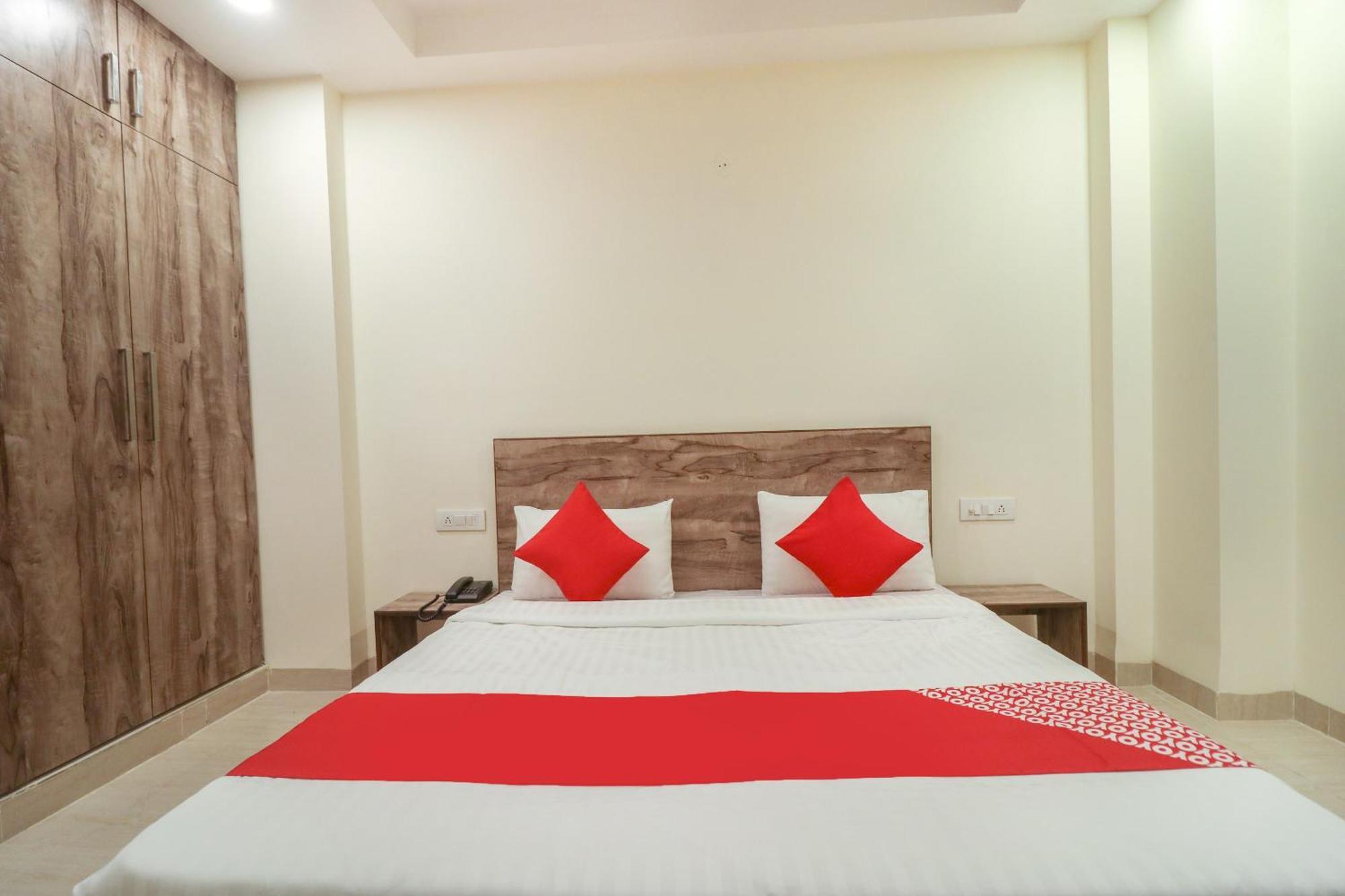 Super Hotel O Comfort Residency Near Artemis Hospital Γκουργκάον Εξωτερικό φωτογραφία